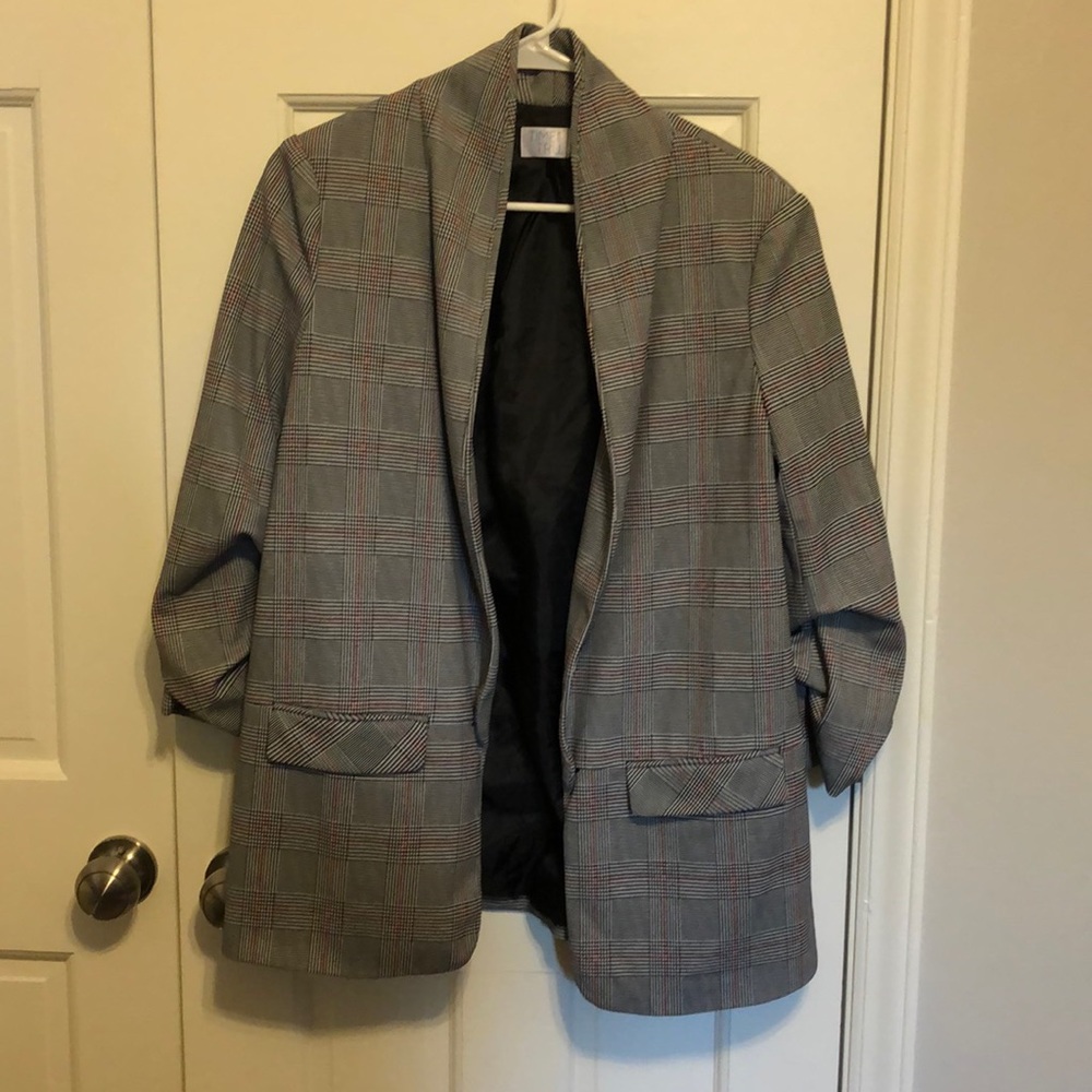 Black and red houndstooth check blazer